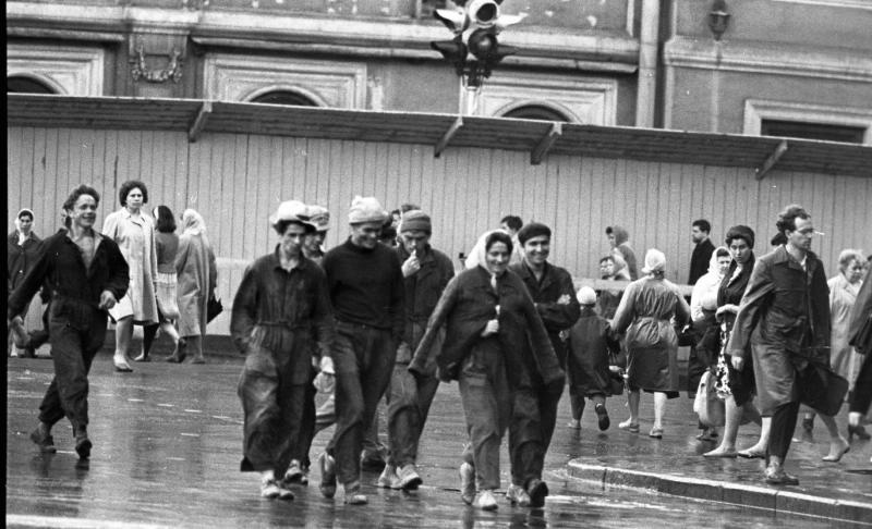 Пешеходы на Невском проспекте, 1965 год, г. Ленинград