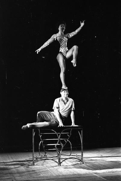 Цирк. Эквилибристы Нина и Юрий Шубины, 1960-е