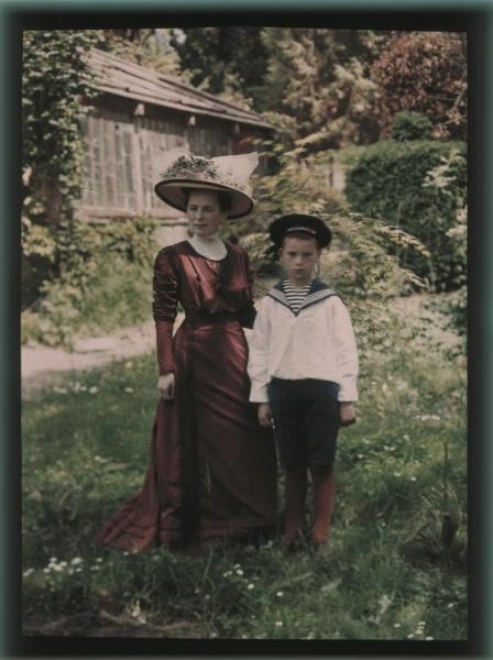 Вера Николаевна Веденисова и Коля Козаков, 1910 год, Таврическая губ., Крым, г. Ялта