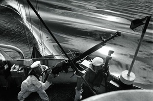 Боевая тревога, 1941 год. Выставки&nbsp;«Военно-морской флот в Великой Отечественной войне»,&nbsp;«Кто с мечом к нам придет…»,&nbsp;&nbsp;«Балтика-9.3» и «Балтфлот не подведет» с этой фотографией.  