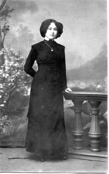 Портрет девушки, 15 сентября 1913