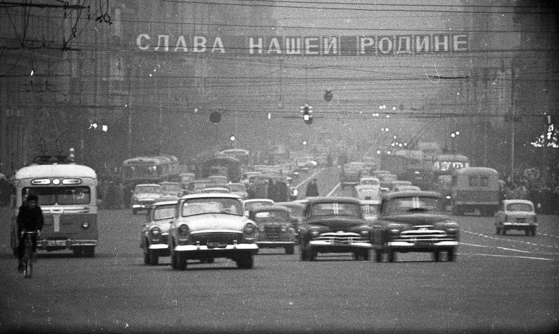 Москва, 1961 год, г. Москва. Выставка «СССР в 1961 году» с этой фотографией.