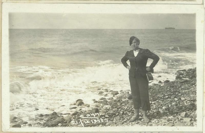 На берегу моря, 1940 год, г. Сочи