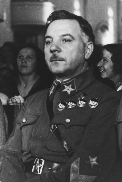 Климент Ворошилов, 1935 - 1939