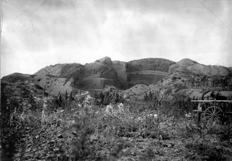 Общий вид раскопанного кургана Солоха, 1914 год, Таврическая губ., Мелитопольский у.