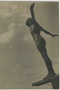 Прыжок в воду, 1930 - 1933. Выставка «Авангард Михаила Прехнера» с этой фотографией.