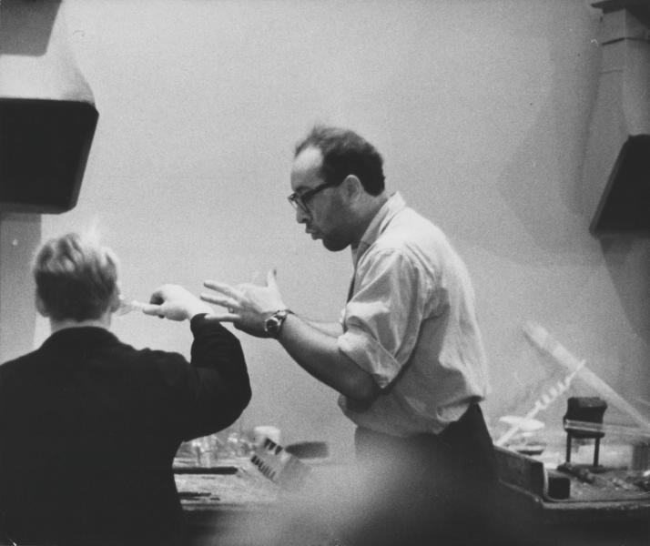 Занятие в лаборатории, 1963 год, г. Москва