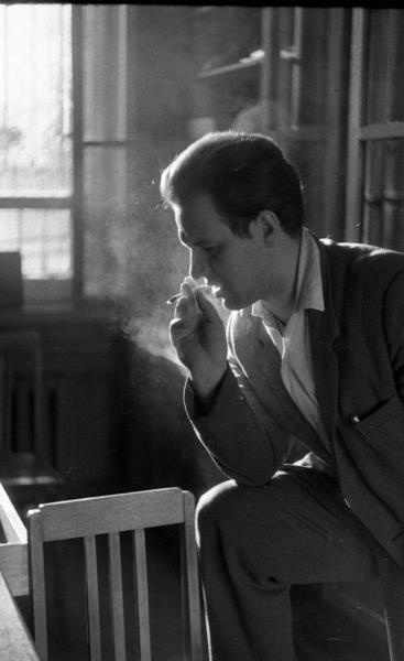 Мужчина с сигаретой, 1963 - 1964, г. Москва