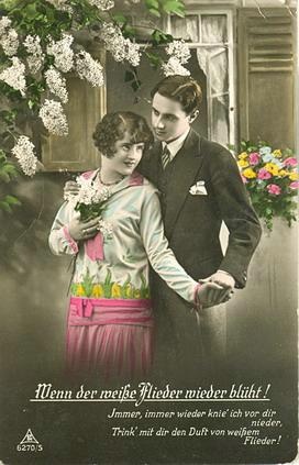 «Когда снова цветет белая сирень!», 1910-е. Выставка «Май, значит сирень!» с этой фотографией.
