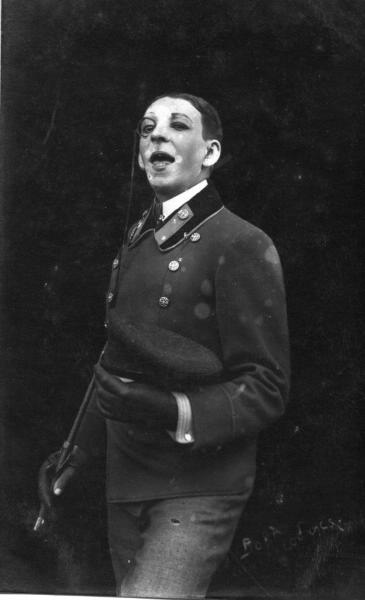 Актер в военном костюме, 1910-е