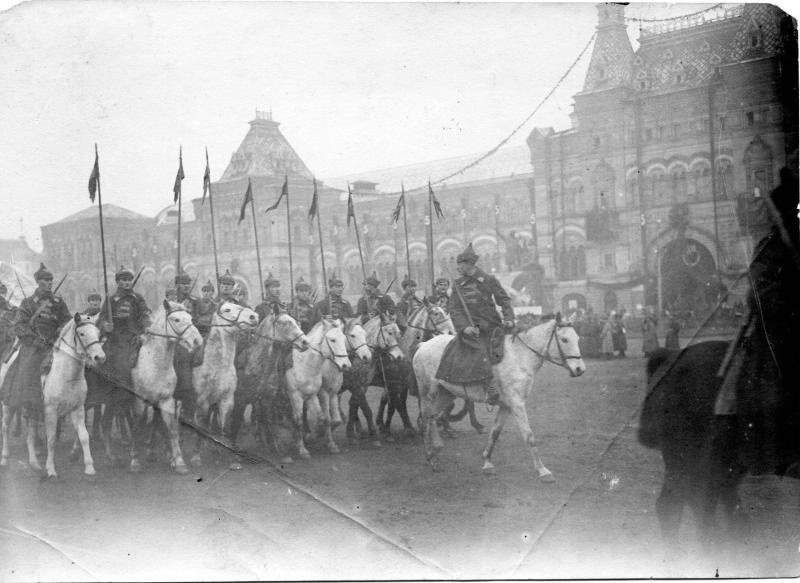 Парад на Красной площади в Москве, 1918 - 1920, г. Москва