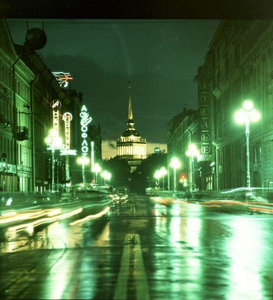 Невский проспект поздним вечером, октябрь 1966, г. Ленинград