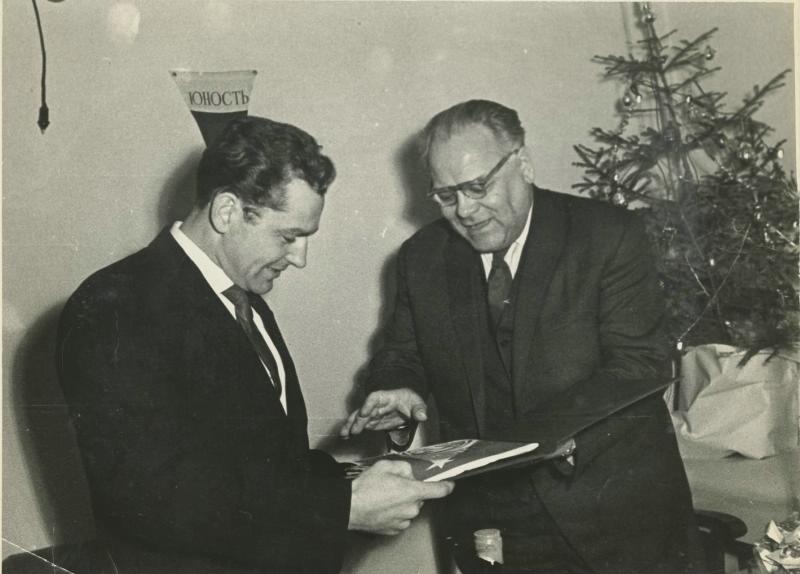 Герман Титов в редакции журнала «Юность», 1961 год