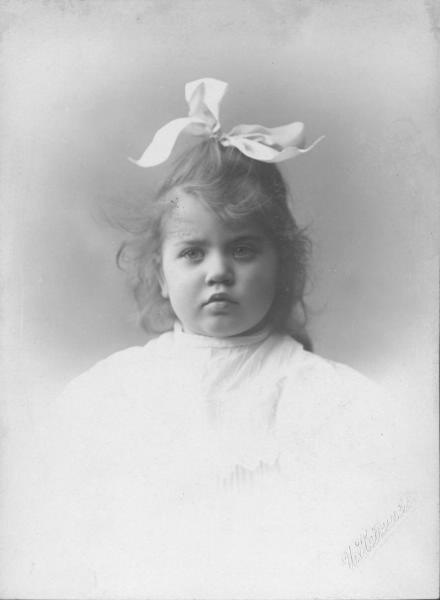 Портрет девочки, 1905 - 1908, г. Санкт-Петербург