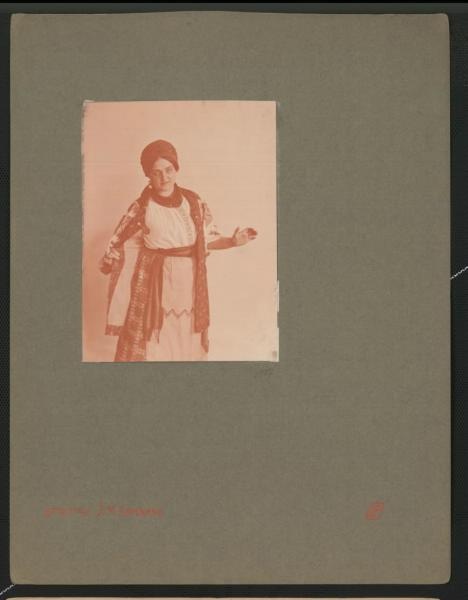 Артистка Эсфирь Михайловна Каренина, 1907 год. Оперная певица, контральто и меццо-сопрано.