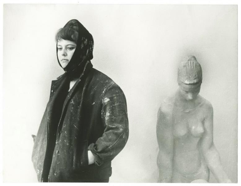 Скульптор Татьяна Соколова, 1960-е. Выставка «Вхожу, ваятель, в твою мастерскую» с этой фотографией.