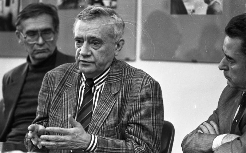 Владимир Максимов и Андрей Дементьев в редакции журнала «Юность», 13 апреля 1990, г. Москва