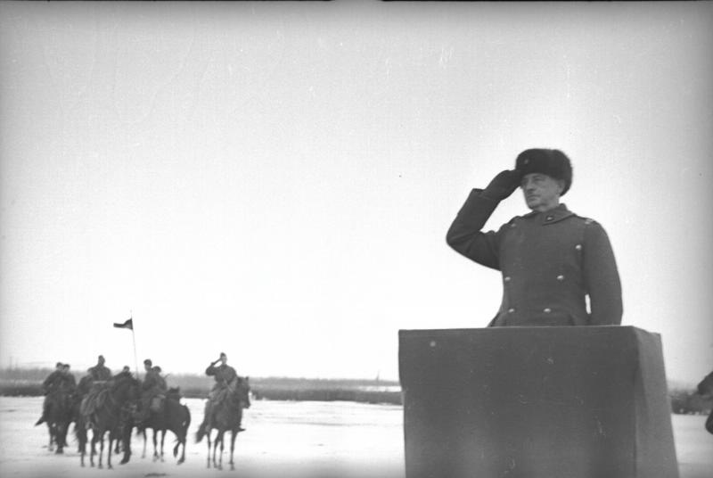 Польская дивизия. Владислав Сикорский на трибуне, 1941 - 1942, Оренбургская обл.