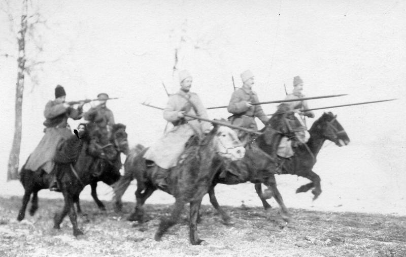 Преследование казаками неприятеля, 1915 год