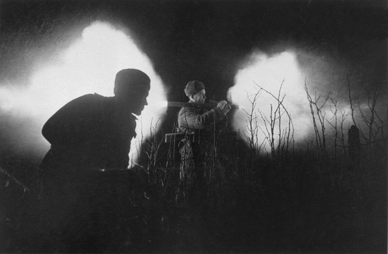 Ночной бой, 1944 год. Видео «Дмитрий Бальтерманц» с этим снимком.&nbsp;