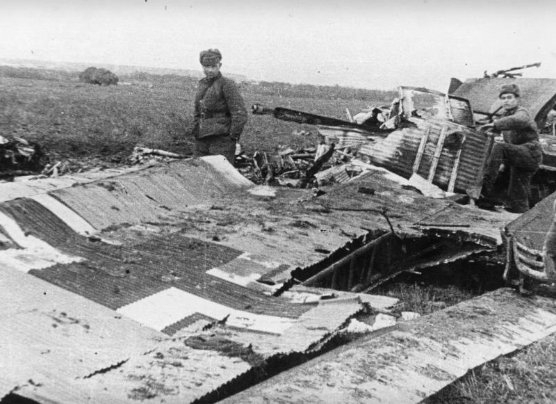 Ю-52, сбитый зенитчиками 27-й гвардейской танковой бригады в районе Корсунь-Шевченковского котла, февраль 1944, Украинская ССР