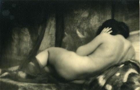 Люся Долгова, 1920-е. Выставка «Жертва ню. Эротические снимки Александра Гринберга» с этой фотографией.&nbsp;