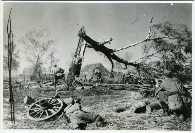Атака на село, 1942 год