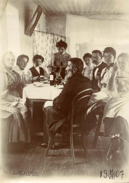 Праздничный обед, 21 июля 1907, дер. Семеново