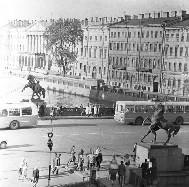Аничков мост, 1966 год, г. Ленинград. Невский проспект.