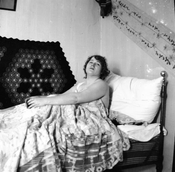 Женский портрет, 1904 год. Выставки «Жертва ню. Эротические снимки Александра Гринберга» и «Приди… Чаруй… Люби…» с этой фотографией.&nbsp;