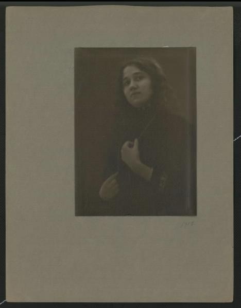 Неизвестная гимназистка, 1908 год