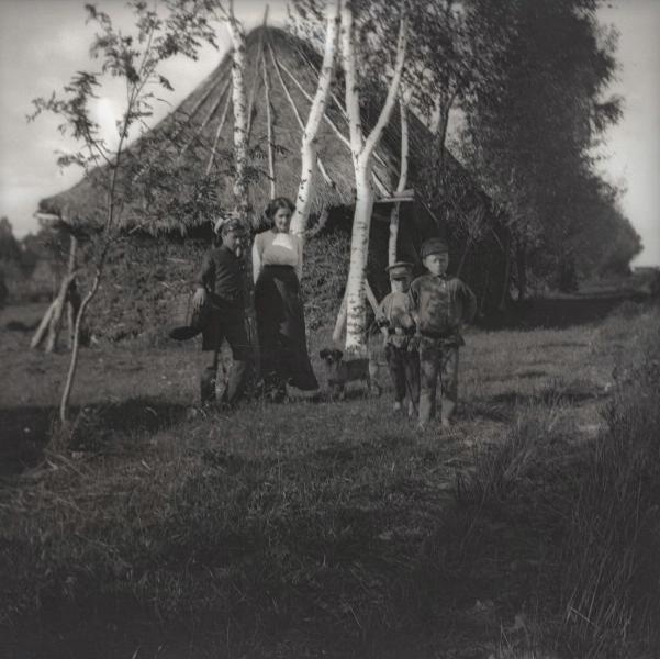 В сельской местности, 1911 год