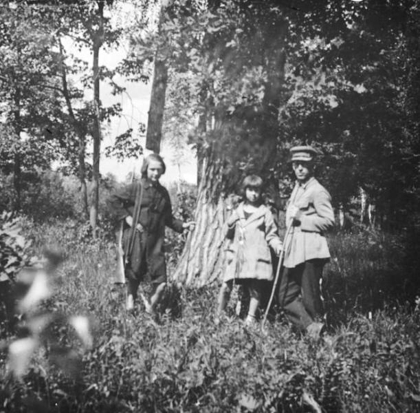 В лесу, 1910-е