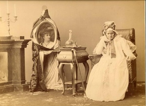 Мария Славина в опере «Пиковая дама», 1890 - 1895, г. Санкт-Петербург. Выставки&nbsp;«Дореволюционная Россия: сценические образы» и «Россия в последнее десятилетие XIX века» с этой фотографией.