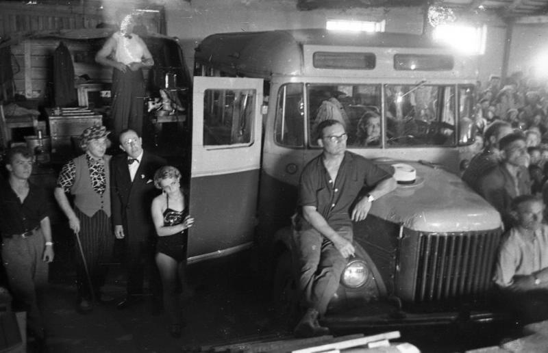 Цирк на целине, 1960 - 1961. Выставка «Целина: всесоюзный аврал» с этой фотографией.&nbsp;