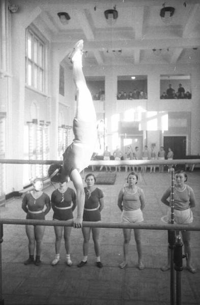 Клуб металлургов. Гимнастика, 1937 год, г. Магнитогорск