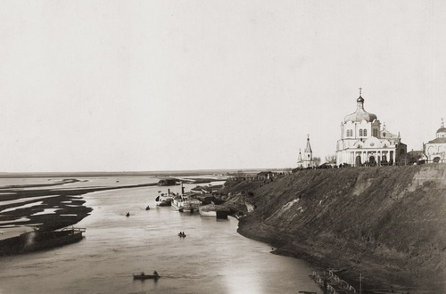 Вид на Христорождественский собор Рязанского Кремля. Разлив реки Трубеж, 1895 - 1904, г. Рязань