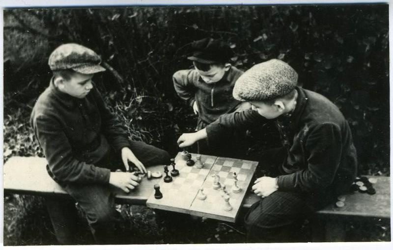 «Шах», 1958 год. Выставка «Шахматная страна» с этой фотографией.