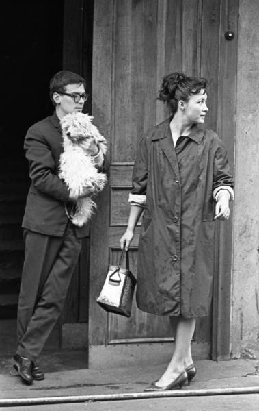 Мужчина с собакой и женщина, 1965 год, г. Ленинград