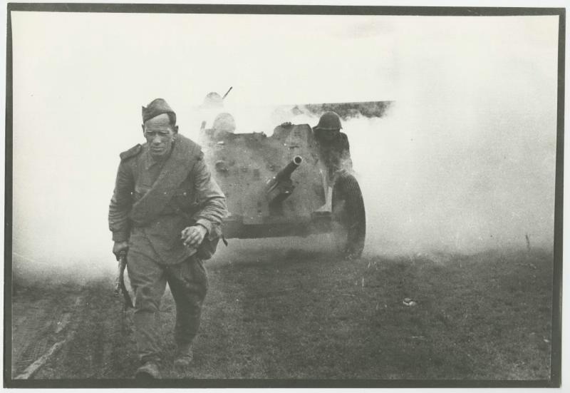 Солдат войны, 1944 год. Выставка «Человек на войне» с этой фотографией.