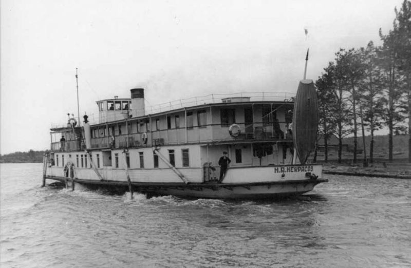 Фото "Пароход «Некрасов» у пристани Топорня", 3 июня 1959, г. Череповец ...