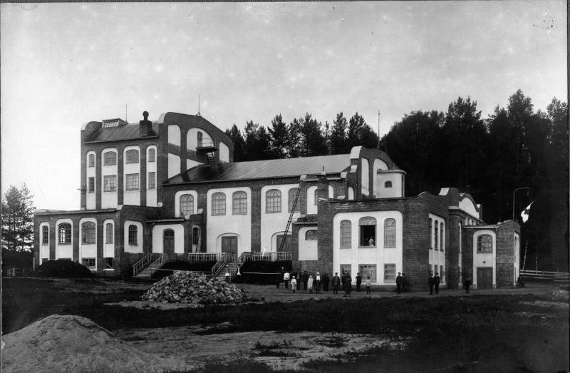 Дом, 1910 - 1917