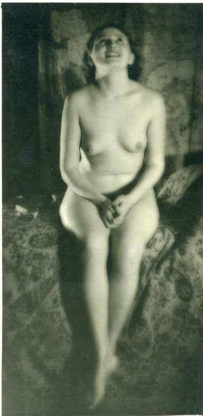 Нина Фролова, 1920-е. Выставка «Жертва ню. Эротические снимки Александра Гринберга» с этой фотографией.&nbsp;