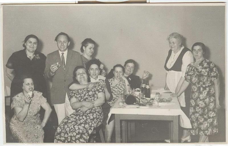Семейный праздник, 1947 - 1949