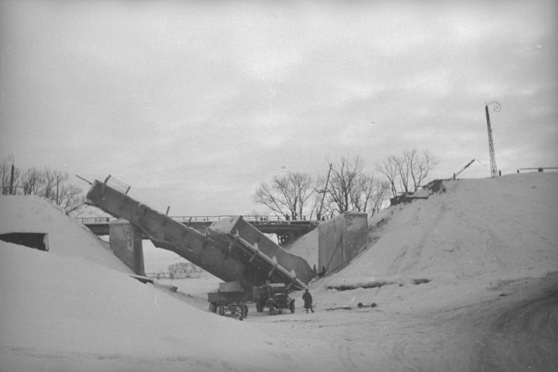 Разрушенный мост, 1941 - 1945