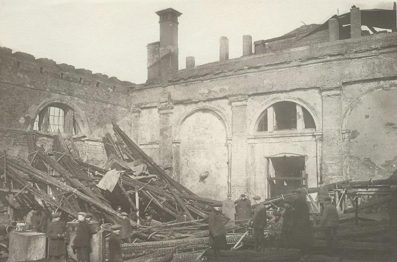 После взрыва в Ипатьевском переулке, 1918 год, г. Москва