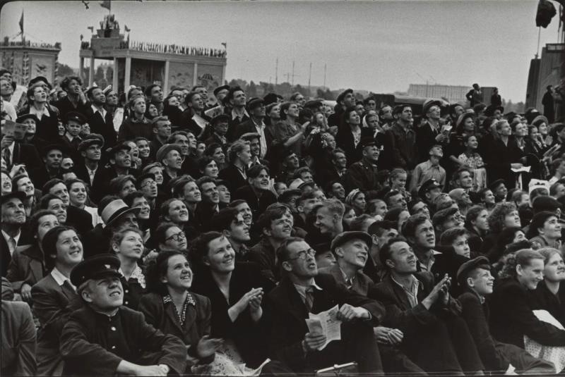 Празднование Дня Воздушного флота на Тушинском аэродроме, 1947 год, Московская обл., г. Тушино. В 1960 году Тушино вошло в состав Москвы.