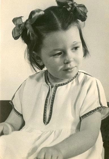 Оля Полякова, 1950-е