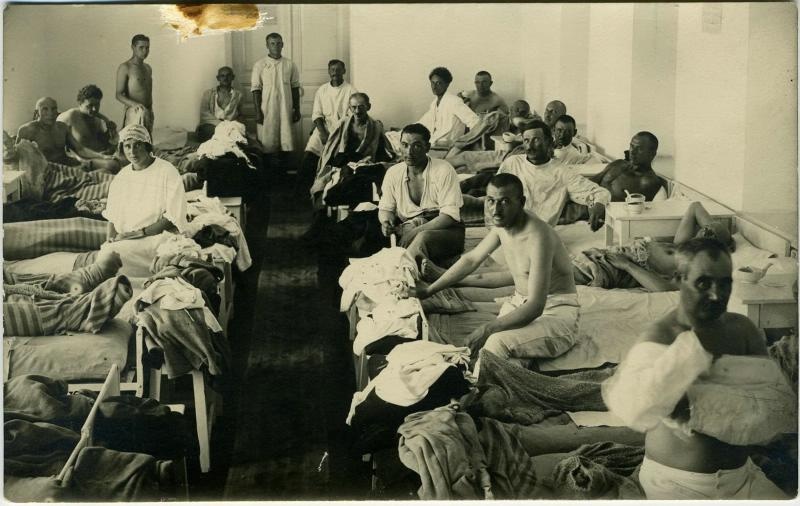 В госпитале, 1916 год