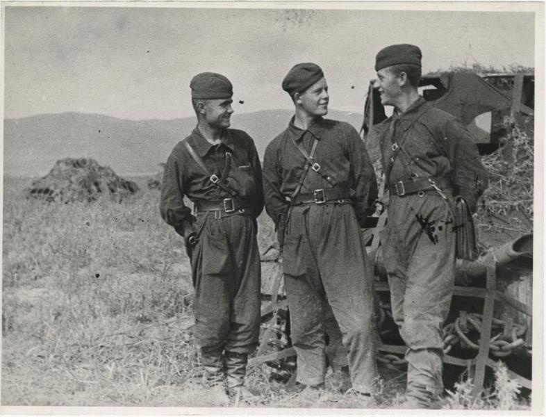 Три танкиста, 1941 - 1945